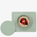EZPZ Silikonowa pokrywka do miseczki Mini Bowl pastelowa zieleń5.jpg
