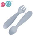 EZPZ Komplet silikonowych sztućców Mini Utensils pastelowa szarość_2.jpg